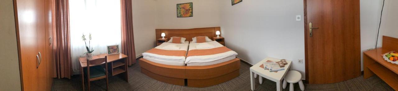 Restavracija In Prenocisca Carda Hotel Martjanci ภายนอก รูปภาพ